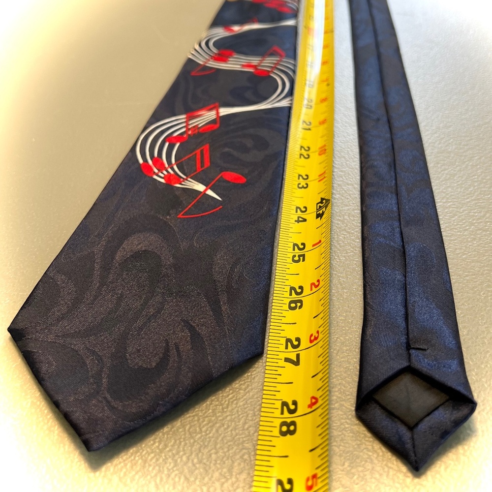 Men's musical notes Tie Hand Made by Steven Harris approximately 56" L x 4" W